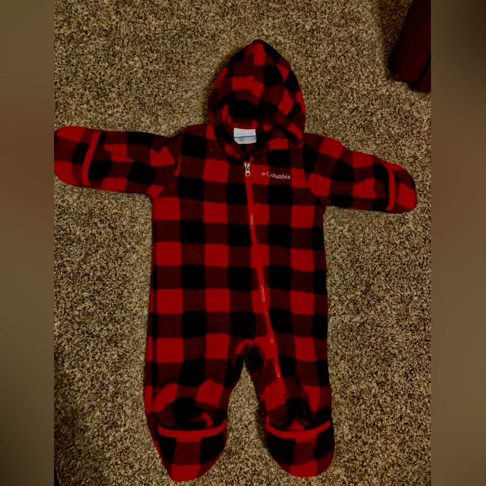 Columbia fleece black and red pram 3-6mo